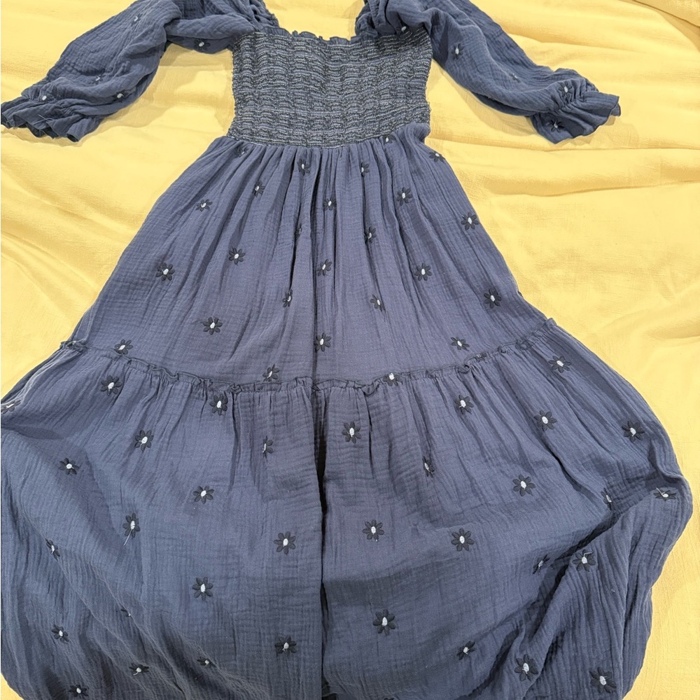 Elegant Navy Blue Women's Dress - Picture 3 of 3